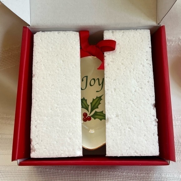 Lenox Sentiment‎ Heart Dish Joy Holiday Holly Berries 24k Gold Trim - Picture 4 of 8